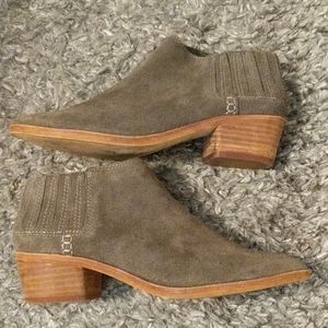 dolce vita slip on booties